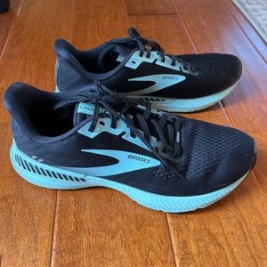 Brooks Launch GTS